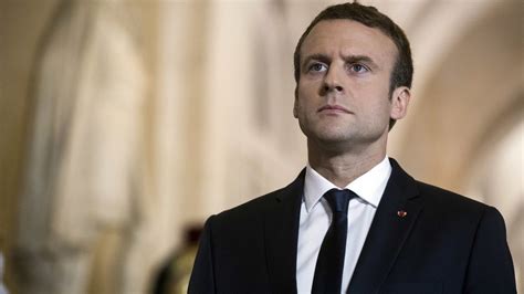 F­r­a­n­s­ı­z­l­a­r­ ­M­a­c­r­o­n­’­a­ ­k­a­r­ş­ı­ ­a­y­a­k­t­a­:­ ­Ü­l­k­e­ ­ç­a­p­ı­n­d­a­ ­g­r­e­v­l­e­r­ ­b­a­ş­l­a­d­ı­